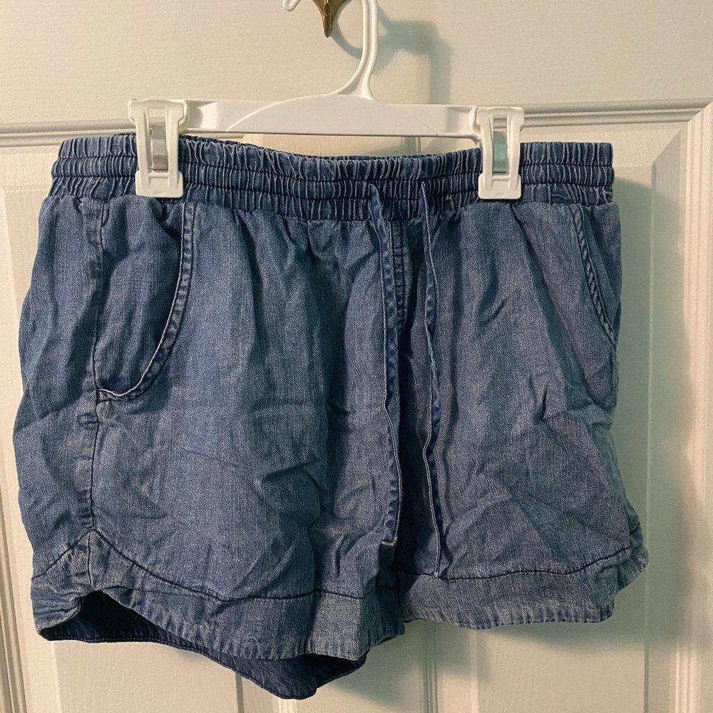 Soft blue denim shorts size M